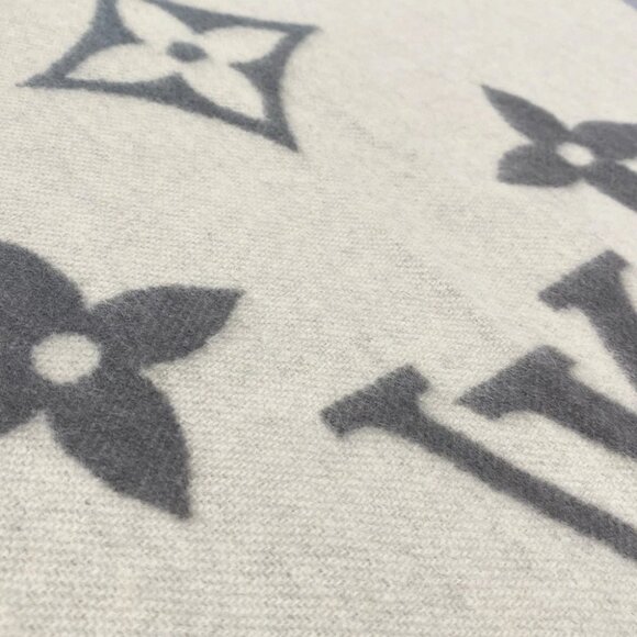 LOUIS VUITTON Echarpe Play Cabic Gradient M70868 Blue Rose - AB0139 Scarf - Picture 4 of 4